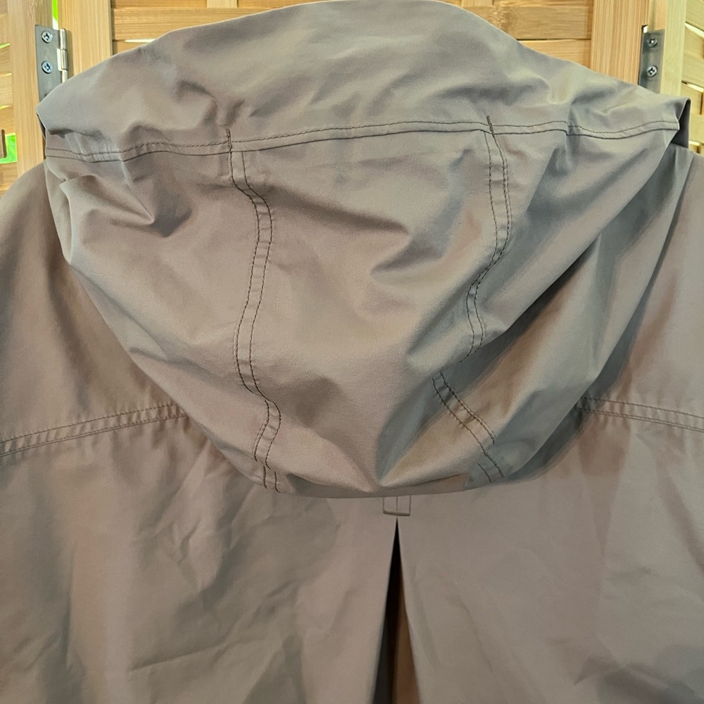 Athleta Waterproof Jacket in Dusty Rose - Picture 9 of 12